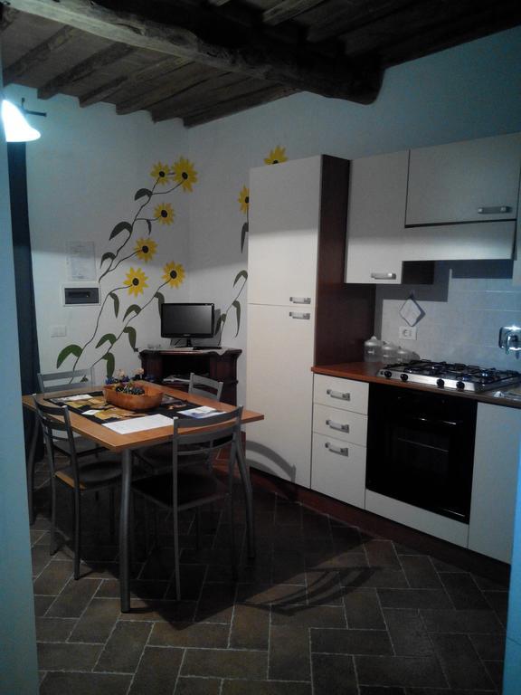 Certine Agriturismo Asciano Szoba fotó