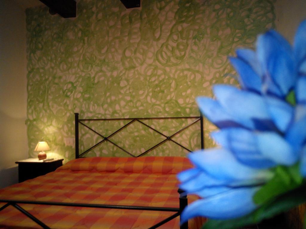 Certine Agriturismo Asciano Szoba fotó